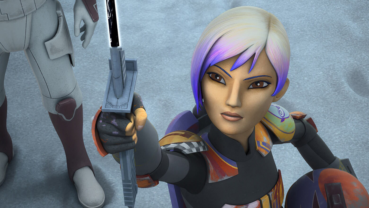 Cuplikan dari Acara TV Star Wars Pemberontak Star Wars.  Di sini kita melihat Sabine Wren dengan mata coklat muda dan rambut putih dengan ujung ungu ditata menjadi potongan pixie pendek.  Dia memegang Darksaber tinggi-tinggi di tangan kanannya.